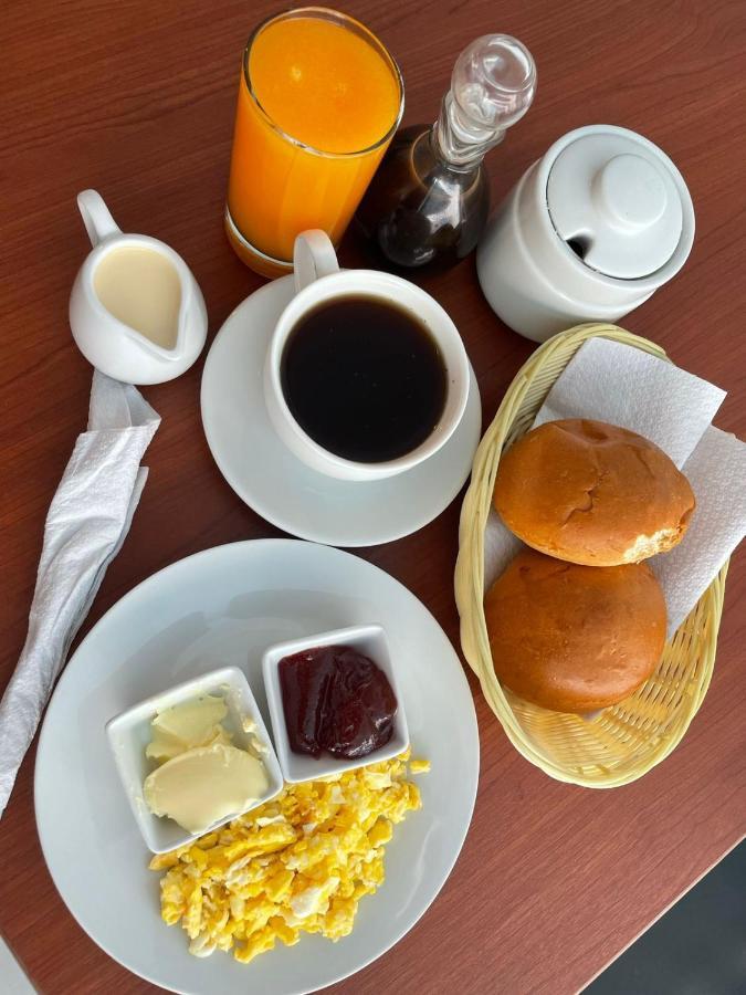 Hotel San Juan, 타라포토 외부 사진
